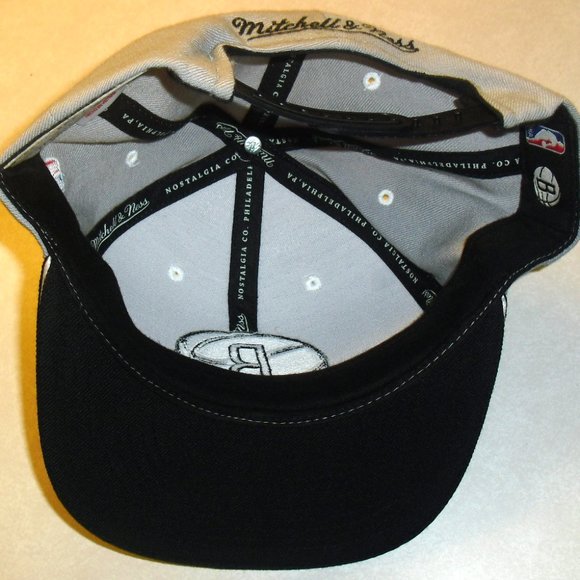 Brooklyn Nets Mitchell & Ness Mens Snapback hat B Ball Logo - Picture 2 of 3